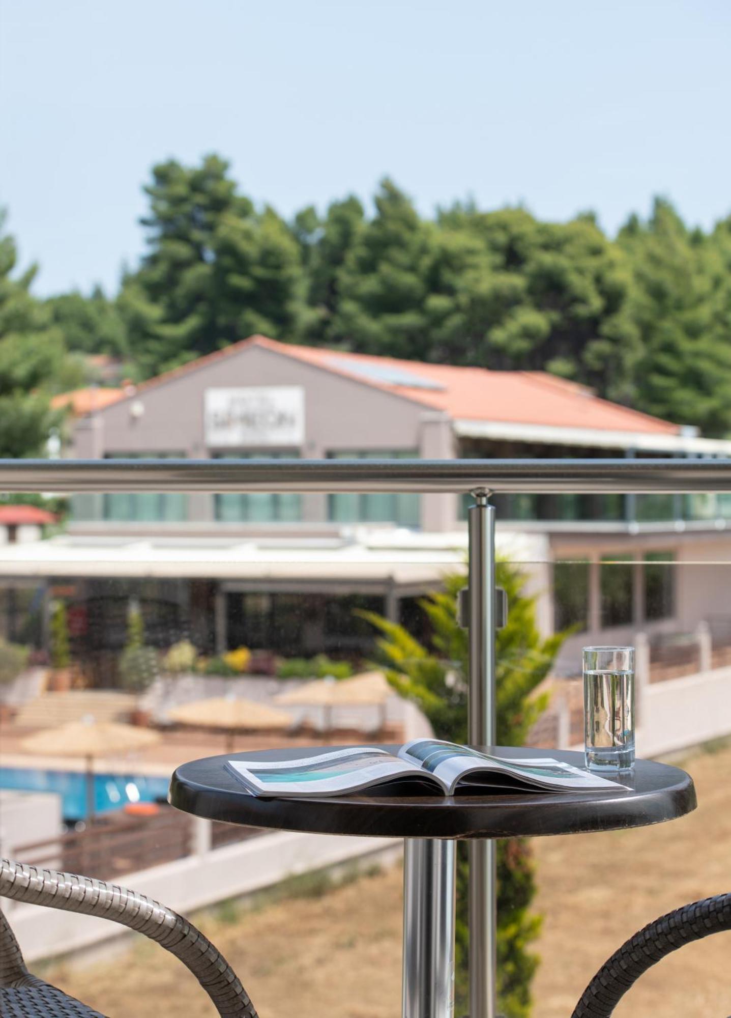 Hotel Simeon Metamorfosi  Exterior foto